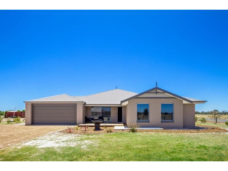 4 Peaceful Way, Ambergate WA 6280