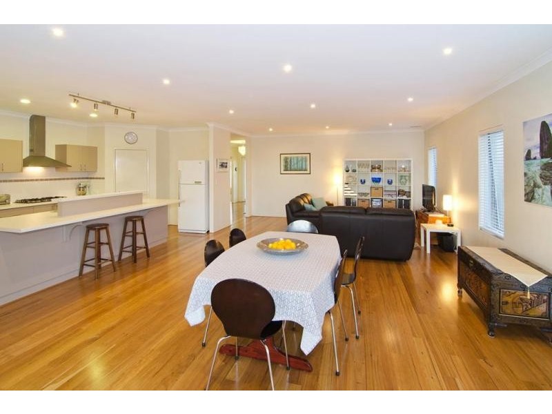 10 Stockyard Lane, Geographe WA 6280