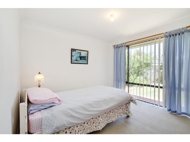 8 Captain Gill Brace, Broadwater WA 6280