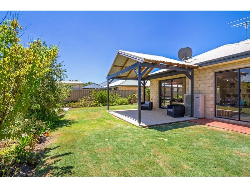 8 Captain Gill Brace, Broadwater WA 6280