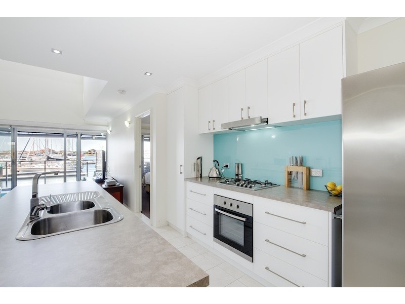 18/33 Spinnaker Boulevard, Geographe WA 6280