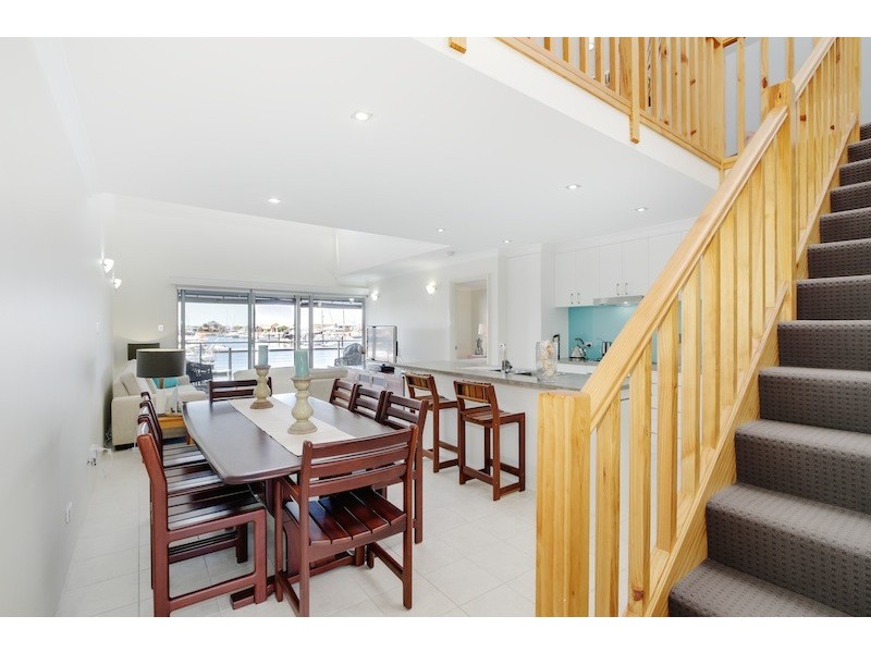 18/33 Spinnaker Boulevard, Geographe WA 6280