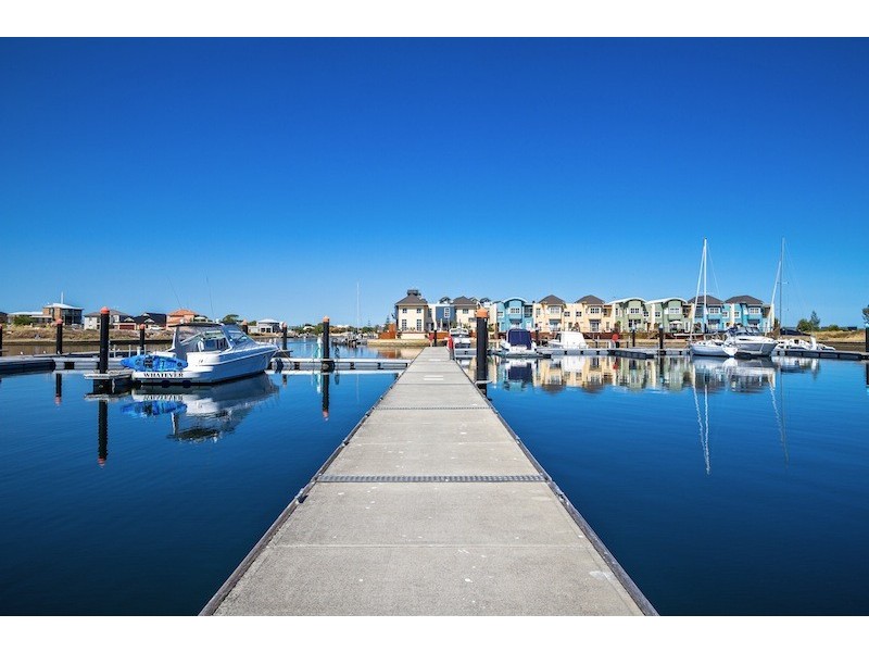 18/33 Spinnaker Boulevard, Geographe WA 6280