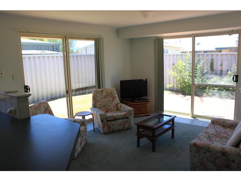2/7 Shannon Place, West Busselton WA 6280