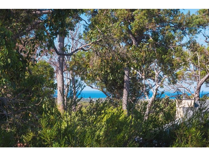 150 Vintners Drive, Quindalup WA 6281