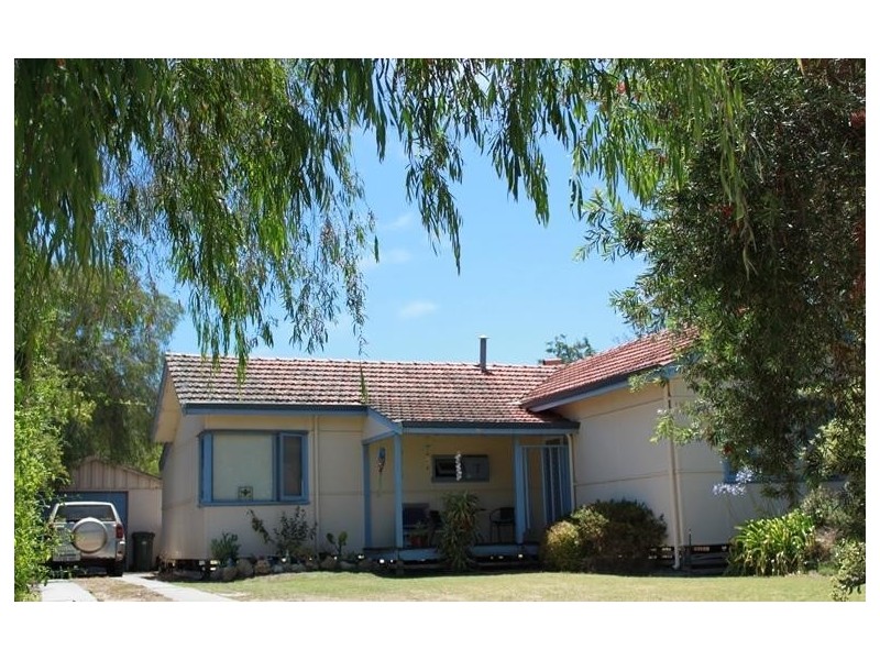 7 Backhouse Street, West Busselton WA 6280