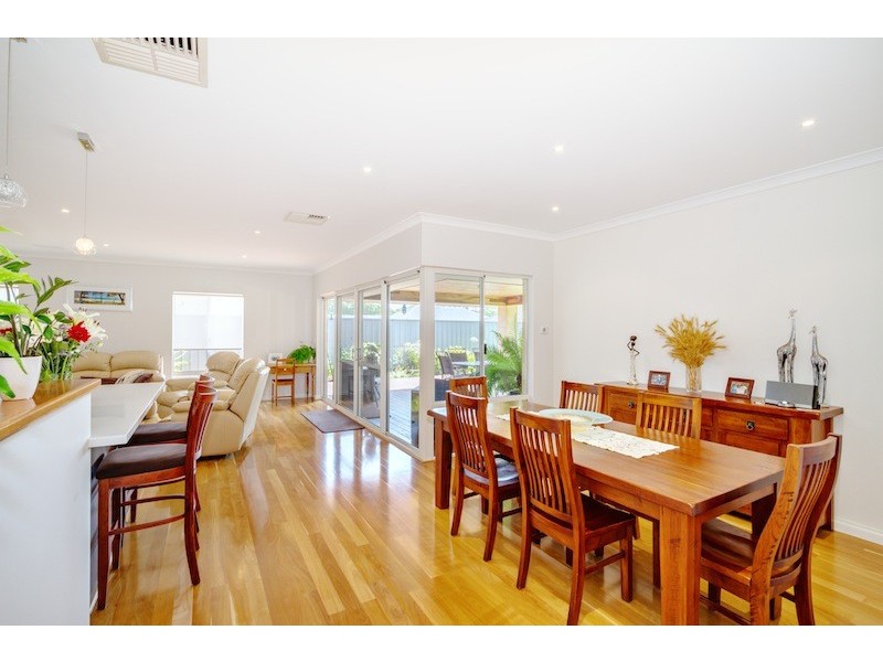 14 Edith Cowan Court, Abbey WA 6280