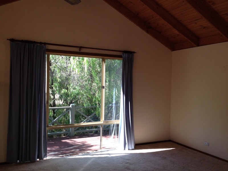 8 Geographe Close, Dunsborough WA 6281