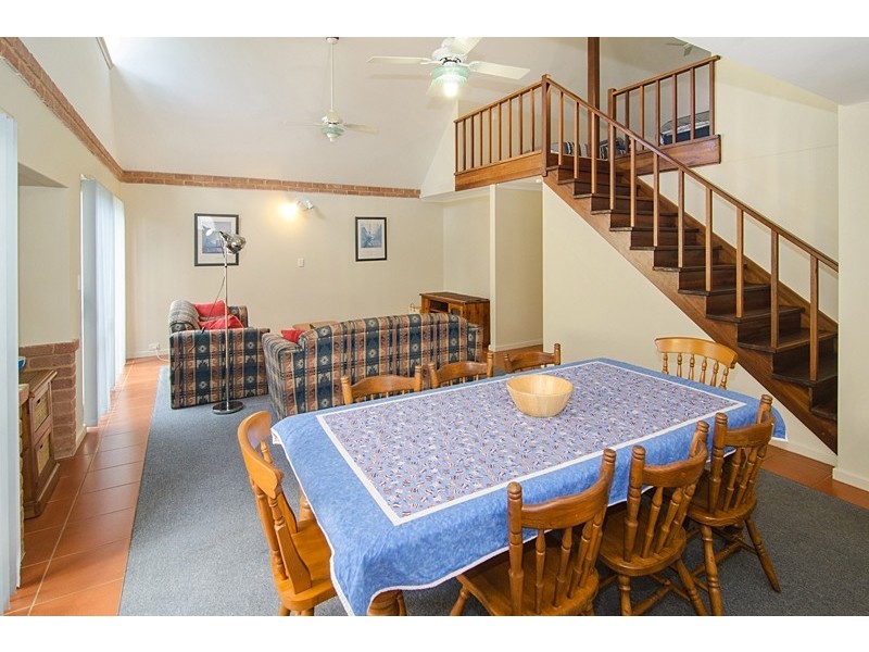 7/2 Lecaille Court, Dunsborough WA 6281