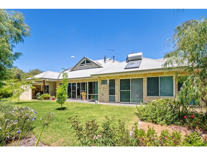 37 Angus Close, Bovell WA 6280