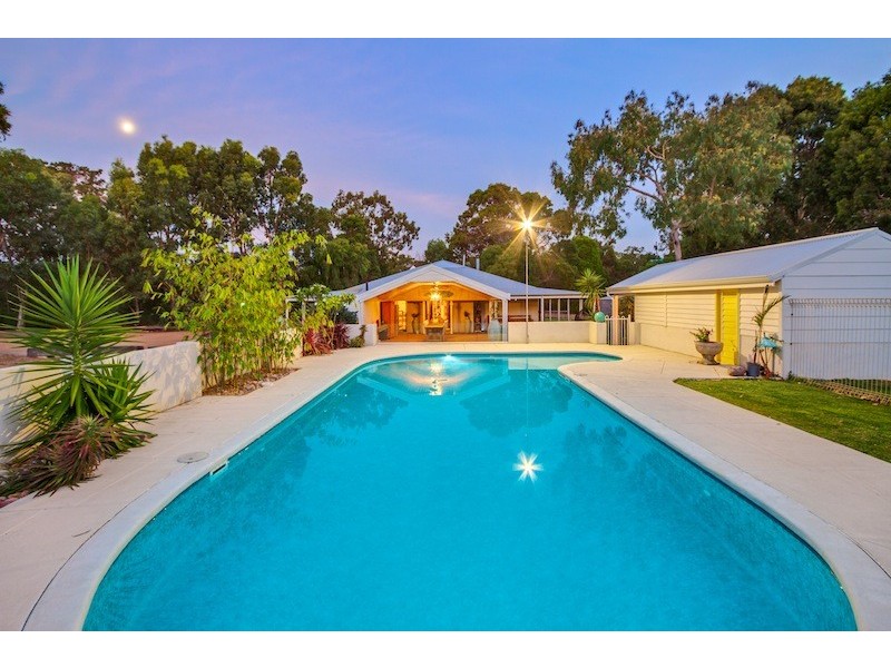 29 Koopin Drive, Quedjinup WA 6281