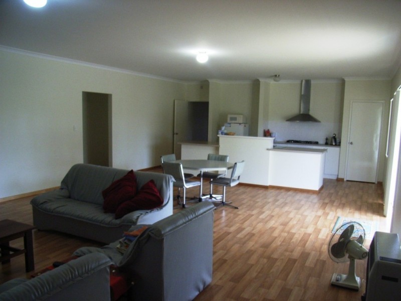 24 Clematis Way, Broadwater WA 6280