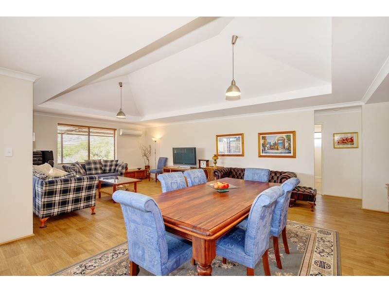 4 Toolburra Pass, West Busselton WA 6280