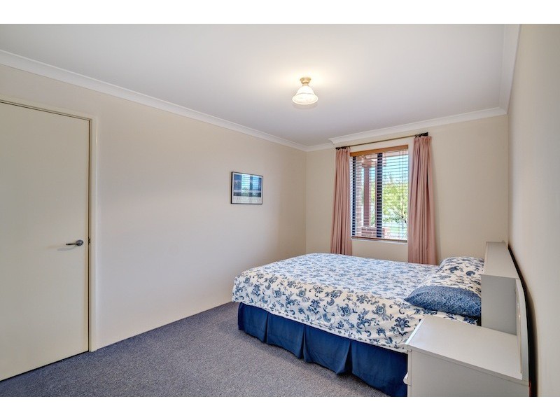 4 Toolburra Pass, West Busselton WA 6280