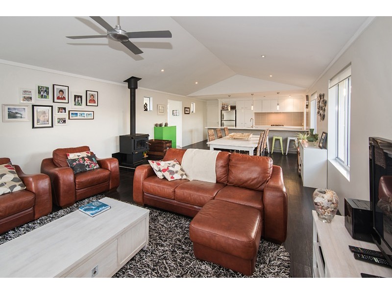 24 Sloop Loop, Dunsborough WA 6281