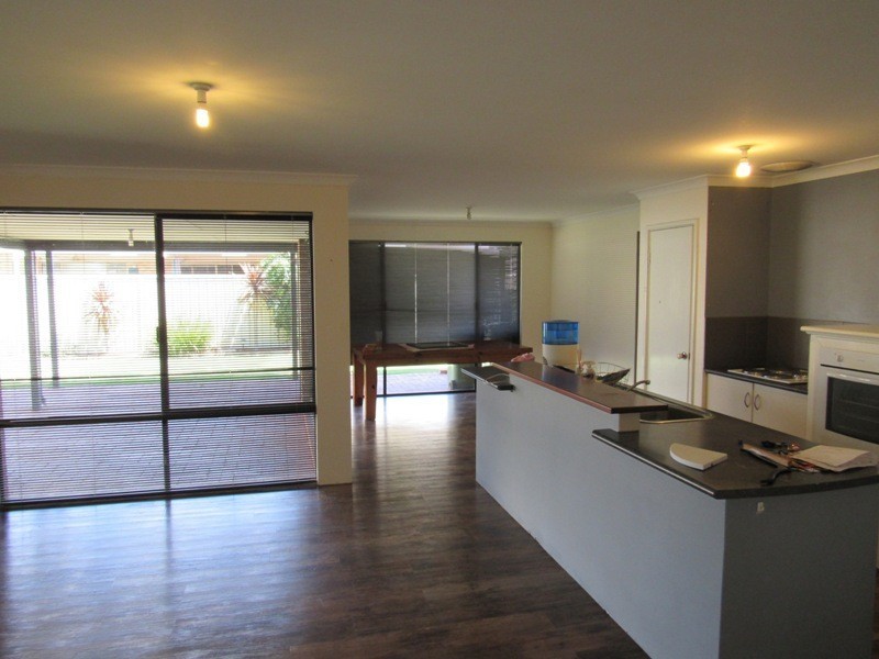 14 Bosworth Bend, West Busselton WA 6280