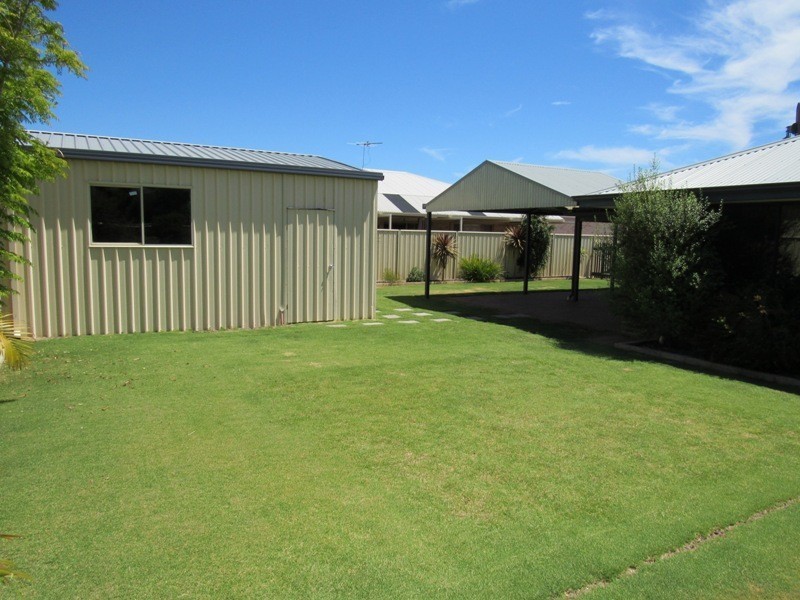 14 Bosworth Bend, West Busselton WA 6280