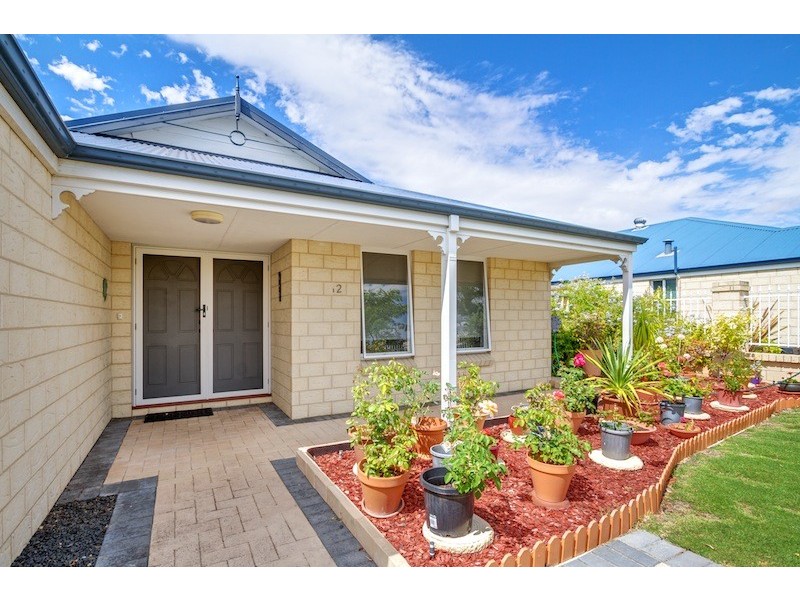 1/2 Harrier Cove, Geographe WA 6280