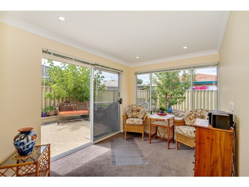 1/2 Harrier Cove, Geographe WA 6280