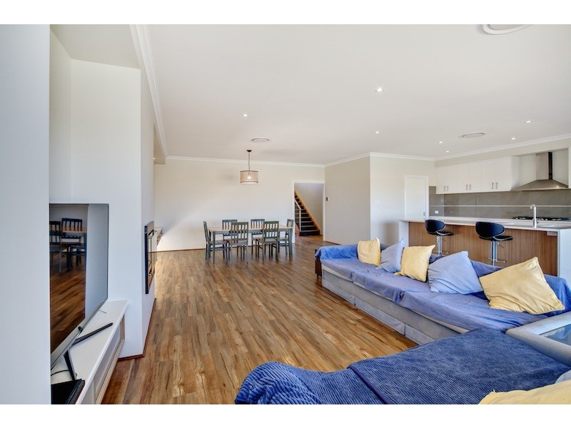 24 Burgee Cove, Geographe WA 6280