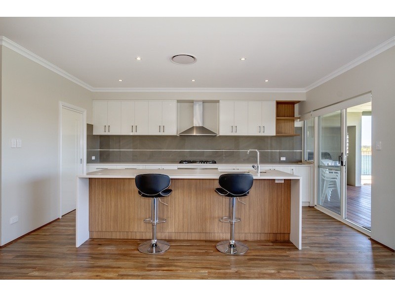 24 Burgee Cove, Geographe WA 6280