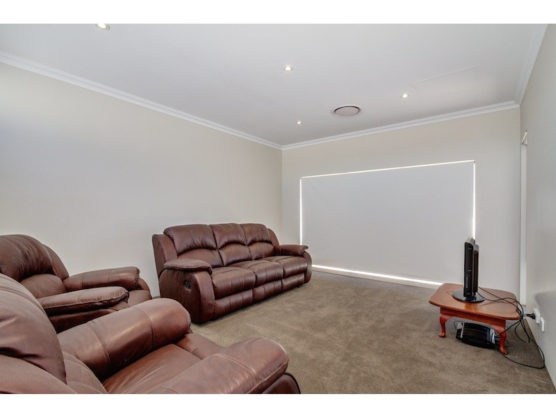 24 Burgee Cove, Geographe WA 6280