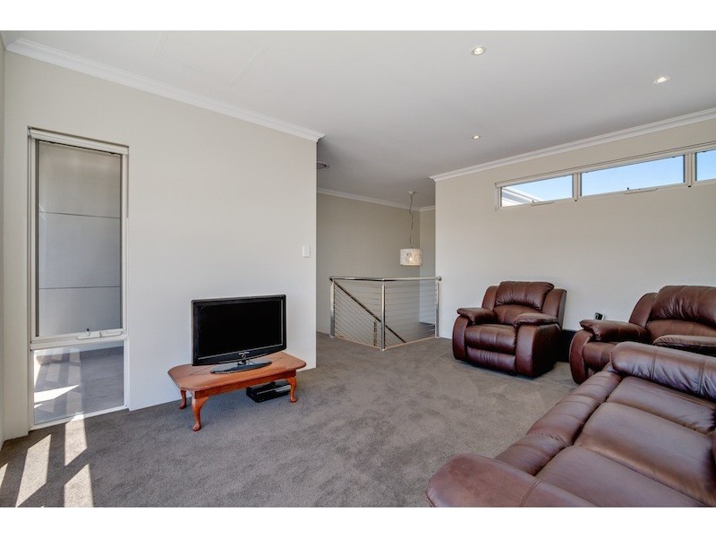 24 Burgee Cove, Geographe WA 6280