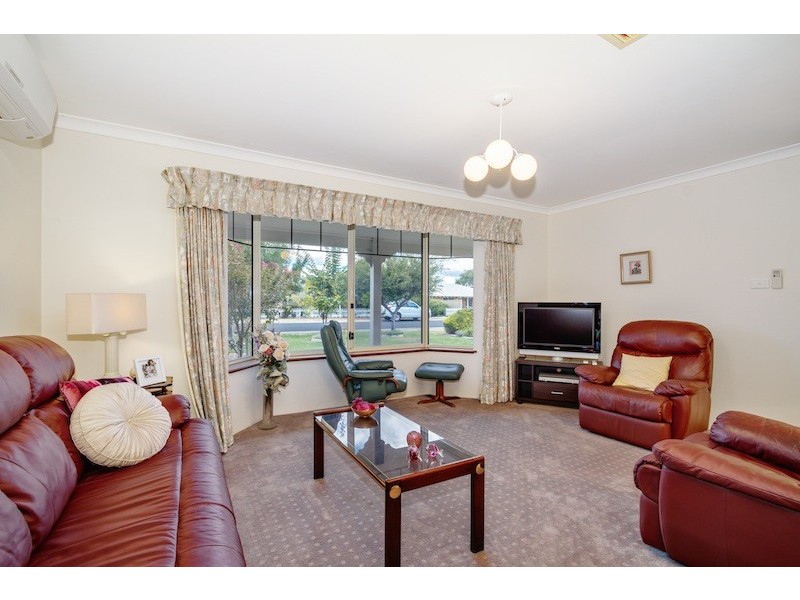 31 Avocet Boulevard, Geographe WA 6280