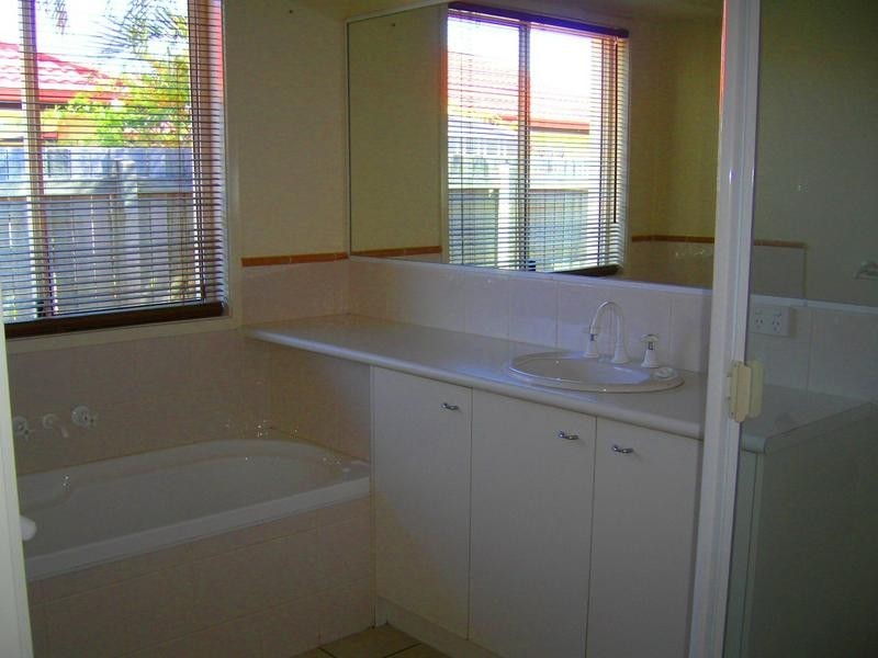 6 Matthew Crescent, Pelican Waters QLD 4551