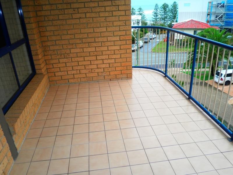 10/66 Lower Gay Terrace, Kings Beach QLD 4551