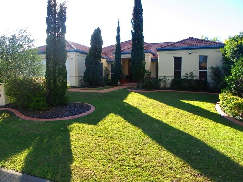 13 Gradorean Street, Pelican Waters QLD 4551