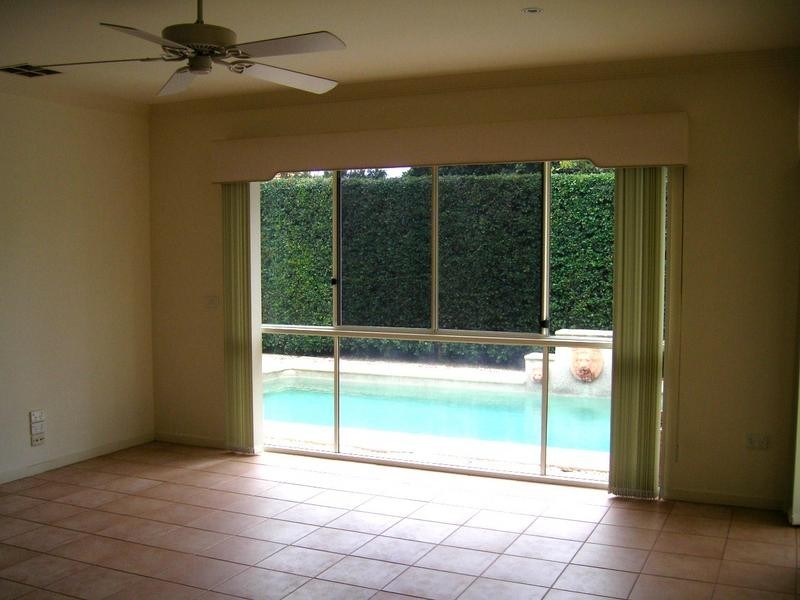 13 Gradorean Street, Pelican Waters QLD 4551