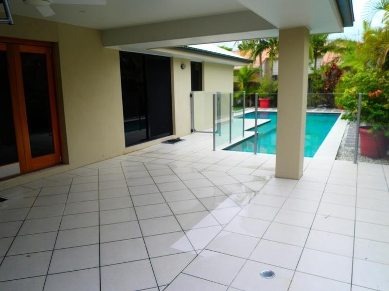 18 Otter Court, Pelican Waters QLD 4551