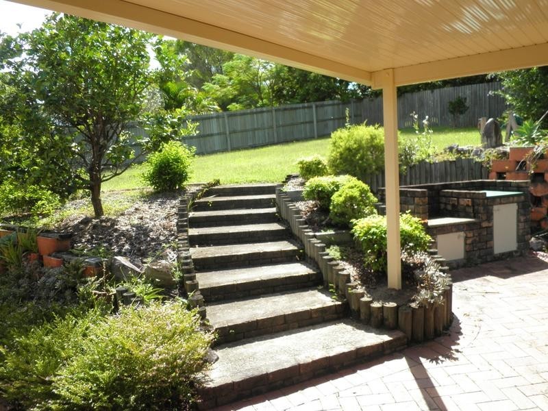 16 Brolga Court, Little Mountain QLD 4551