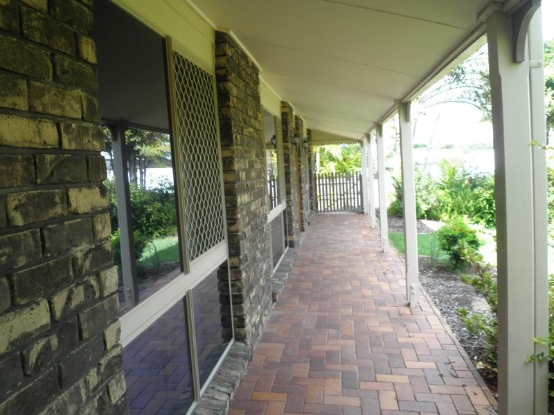 16 Brolga Court, Little Mountain QLD 4551
