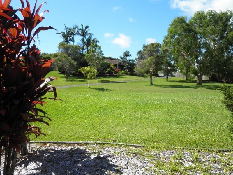 16 Brolga Court, Little Mountain QLD 4551