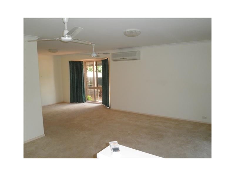 16 Brolga Court, Little Mountain QLD 4551