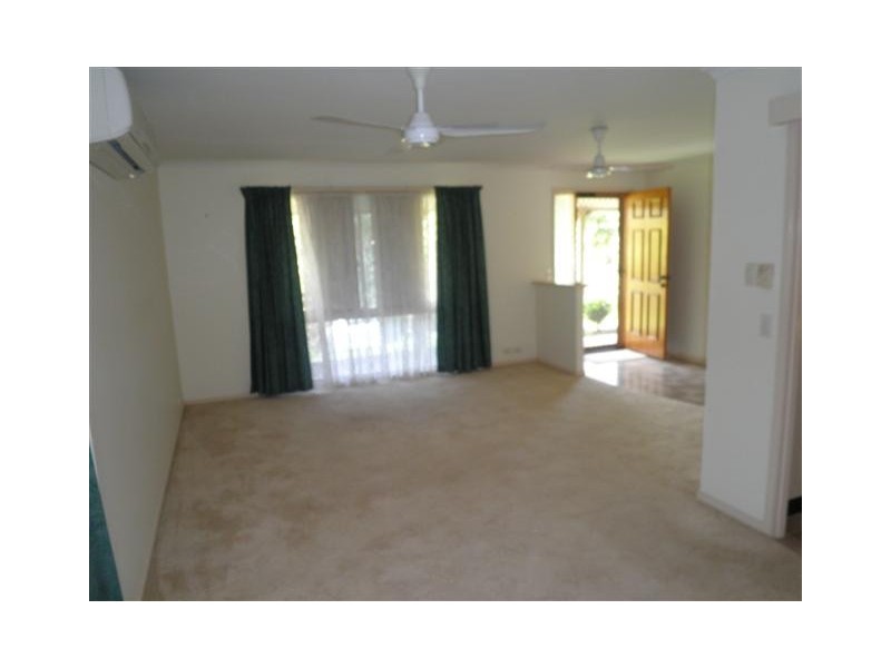 16 Brolga Court, Little Mountain QLD 4551