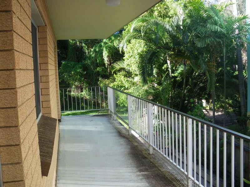 2/17 Arthur Street “Excalibur”, Kings Beach QLD 4551