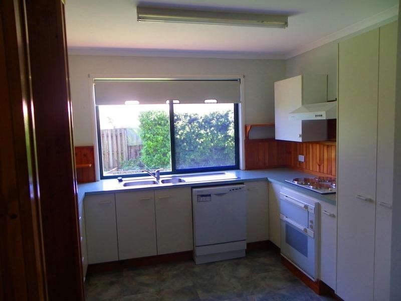 12 Sanctuary Place, Little Mountain QLD 4551