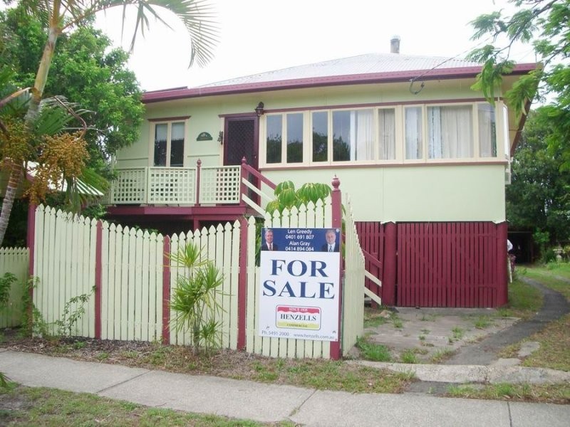 21 Bowman Road, Caloundra QLD 4551