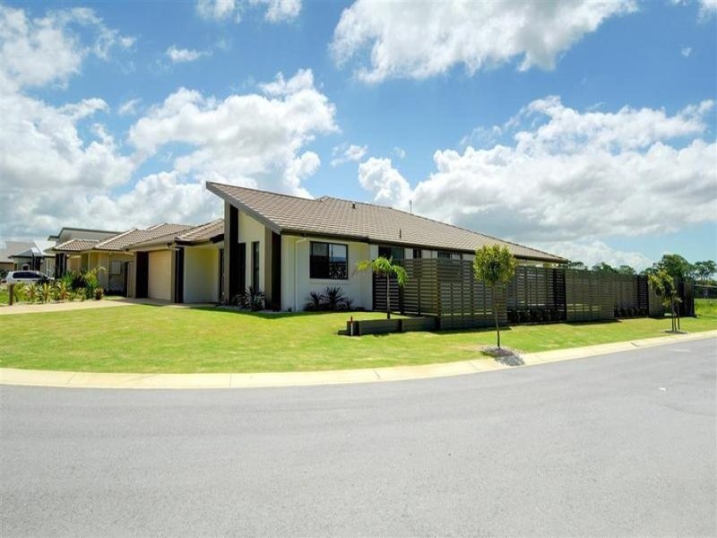 11 Rebecca Street, Little Mountain QLD 4551