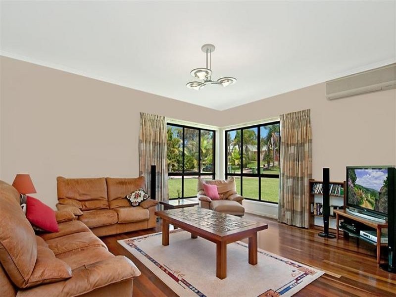 11 Homestead Drive, Little Mountain QLD 4551