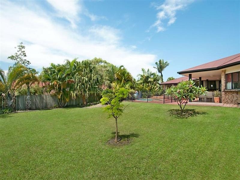 11 Homestead Drive, Little Mountain QLD 4551