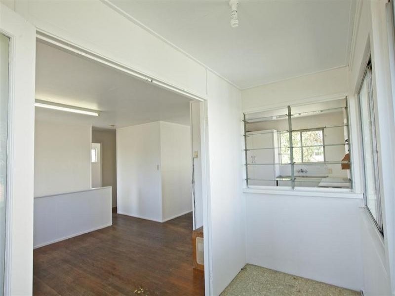 13 Nelson Street, Golden Beach QLD 4551