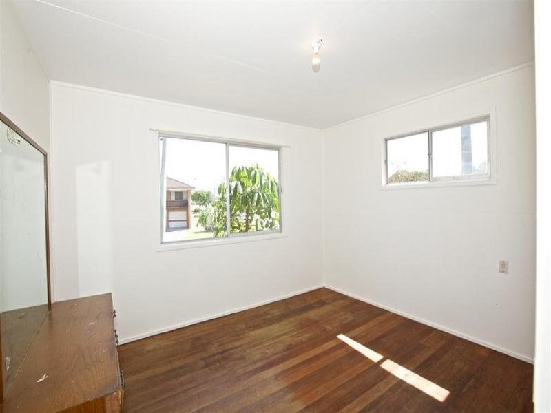 13 Nelson Street, Golden Beach QLD 4551