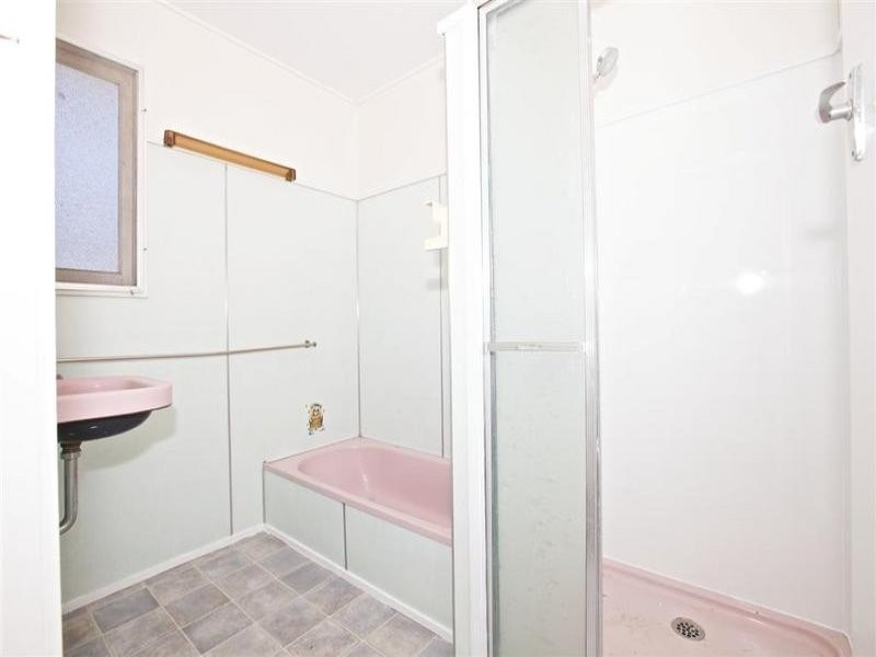 13 Nelson Street, Golden Beach QLD 4551