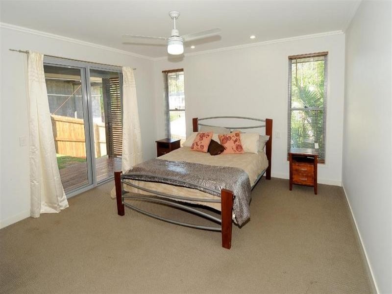 3 Jason Place, Little Mountain QLD 4551