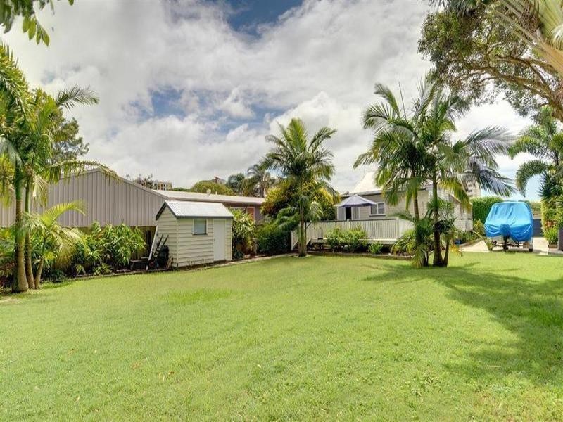 90 Landsborough Parade, Golden Beach QLD 4551