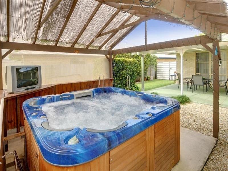 2 Kwila Place, Little Mountain QLD 4551